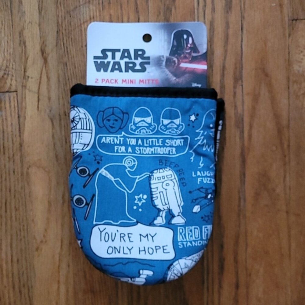 STAR WARS Oven Mitts  A New Hope Princess Leia R2D2 - Heat Resistant 2-pk DISNEY